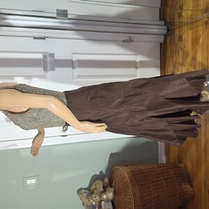 Areli Collection 100% Silk Chocolate Brown Flared Trumpet Skirt   USA  Sz S